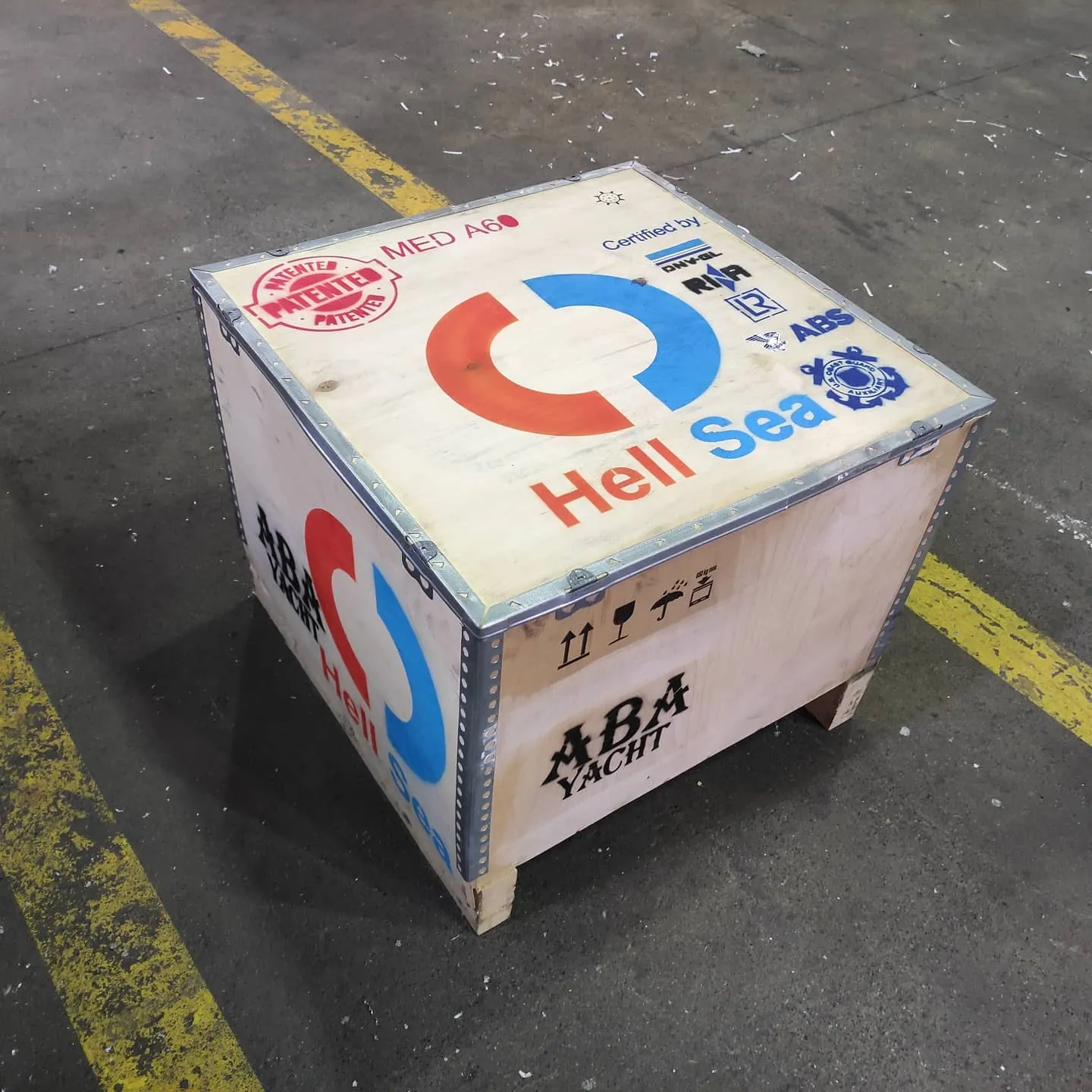 Hell-Sea manufacturing and installation documentation, gallery 1